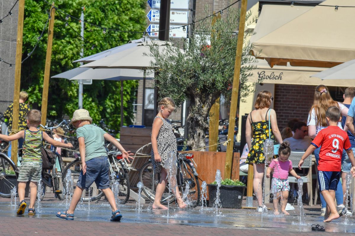 Waterpret rond Marktplein Almelo