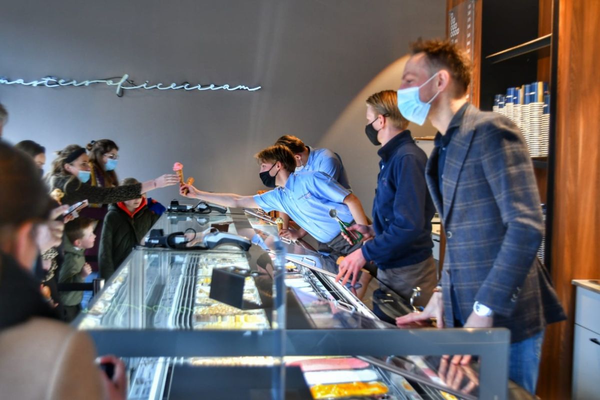 Nieuw In Almelo Ijssalon Van Der Poel Is Open In Hartje Stad Indebuurt Almelo