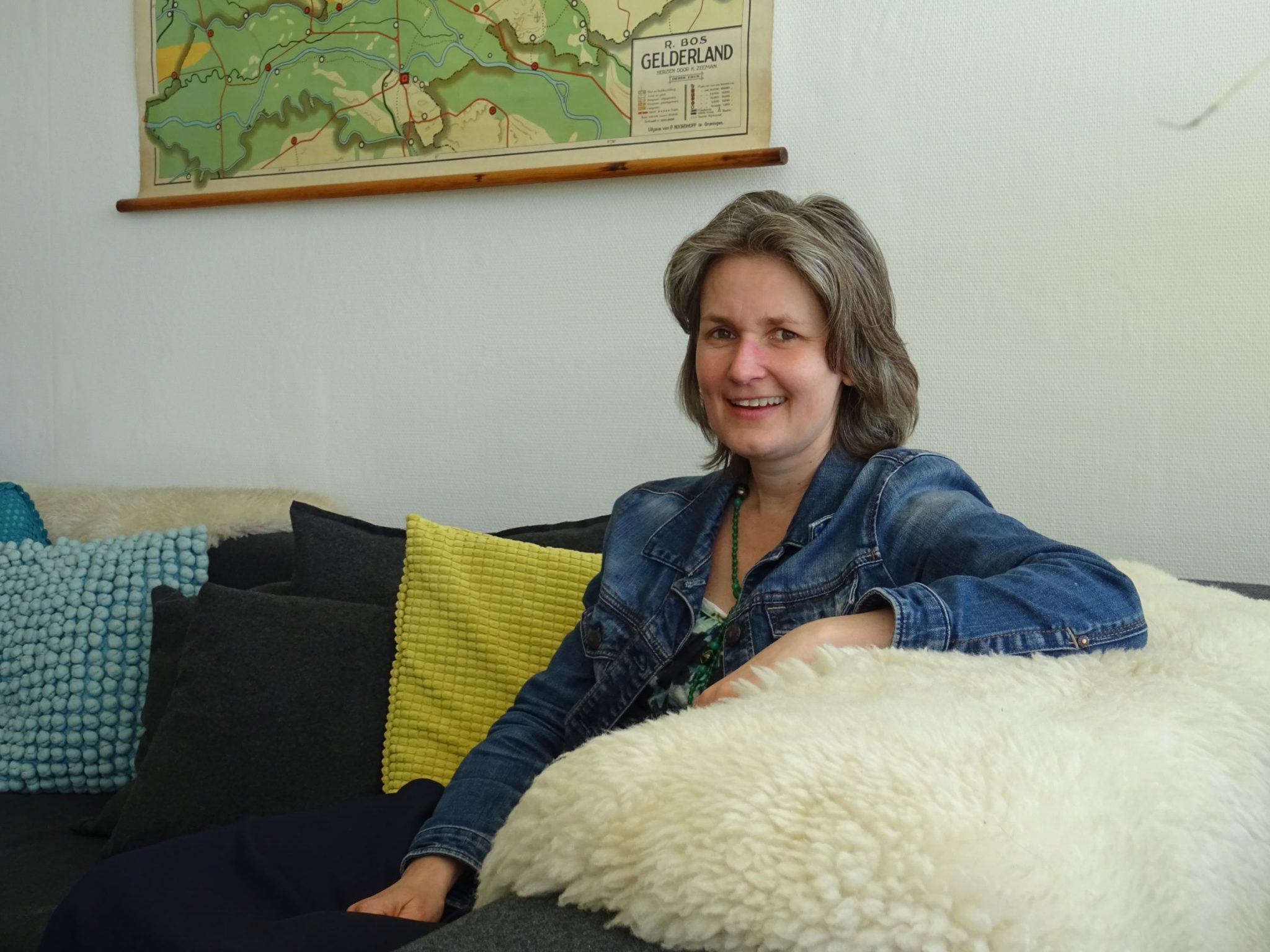 Binnenkijken bij Winny Bos in Liendert: ‘Ik weet echt niet waarom de wijk zo’n slechte naam heeft’