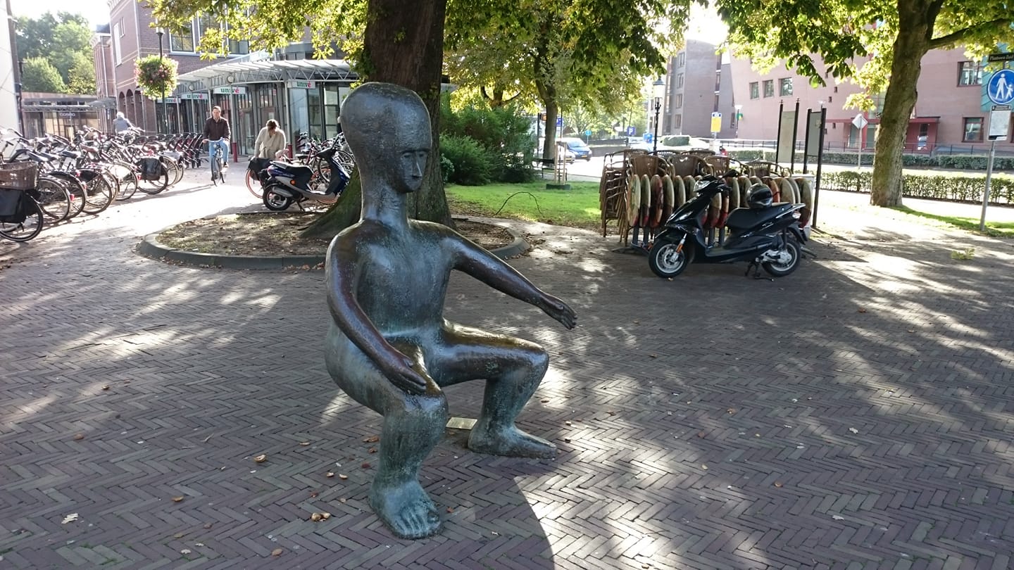 Hurkende Man