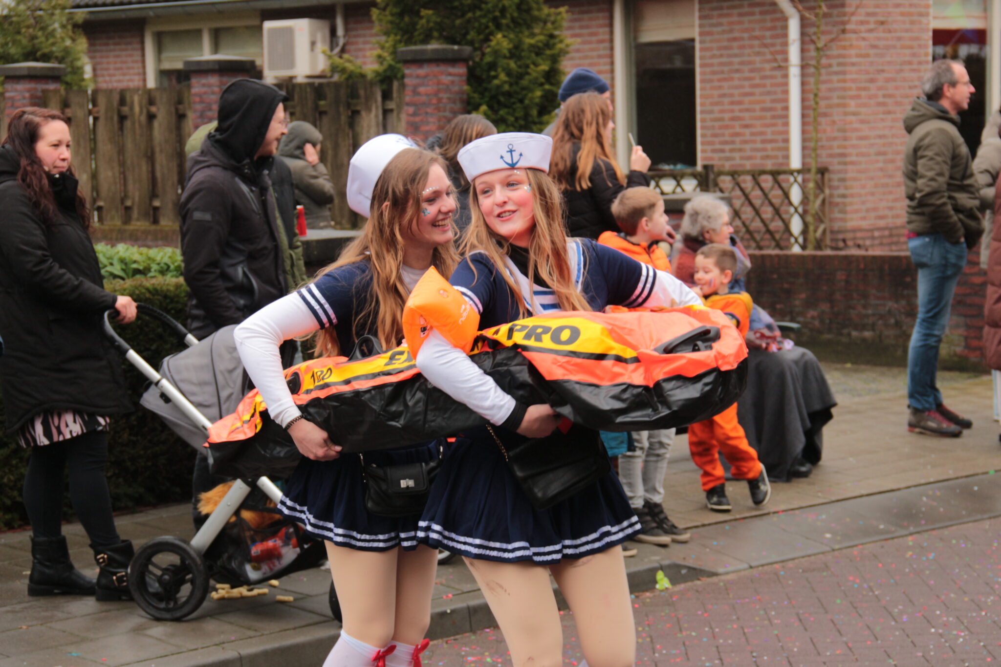 Carnaval Hoogland in 100+ foto's zo zag de optocht eruit indebuurt Amersfoort