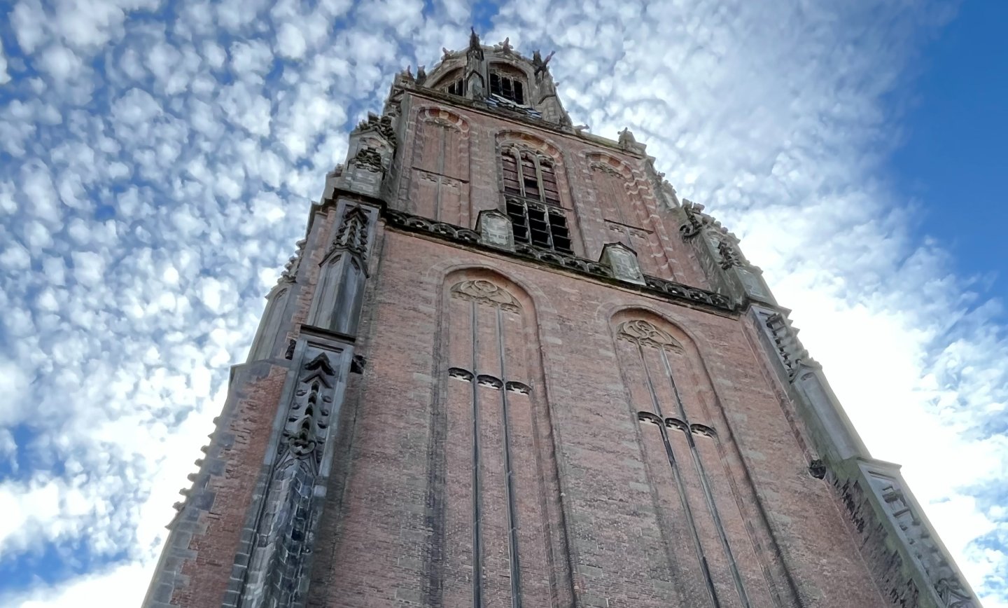 Mysterie opgelost! Dit is er aan de hand met de klok van de Onze Lieve Vrouwetoren