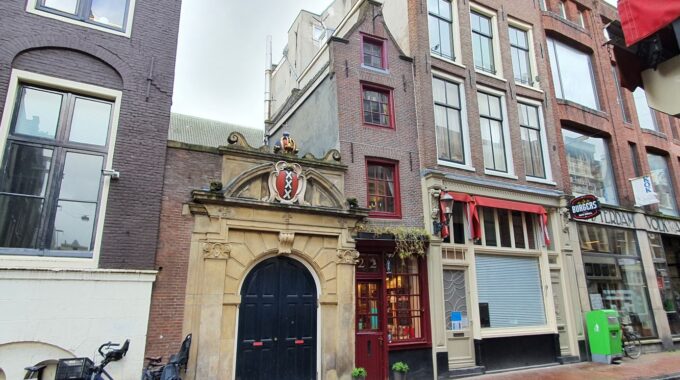 Smalste huis van amsterdam