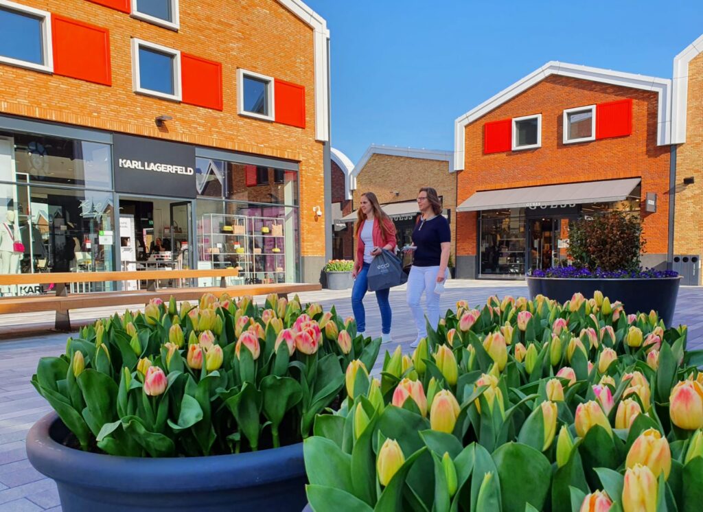 Het kan weer in deze outlet bij Amsterdam shop je met megakorting