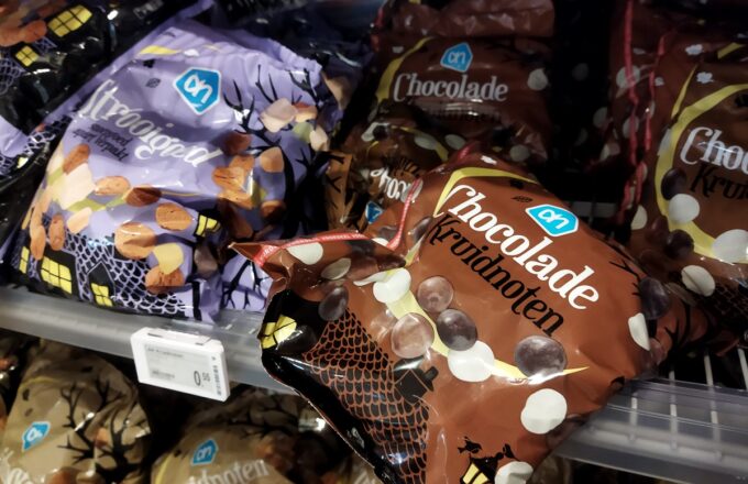 pepernoten schappen supermarkten amsterdam