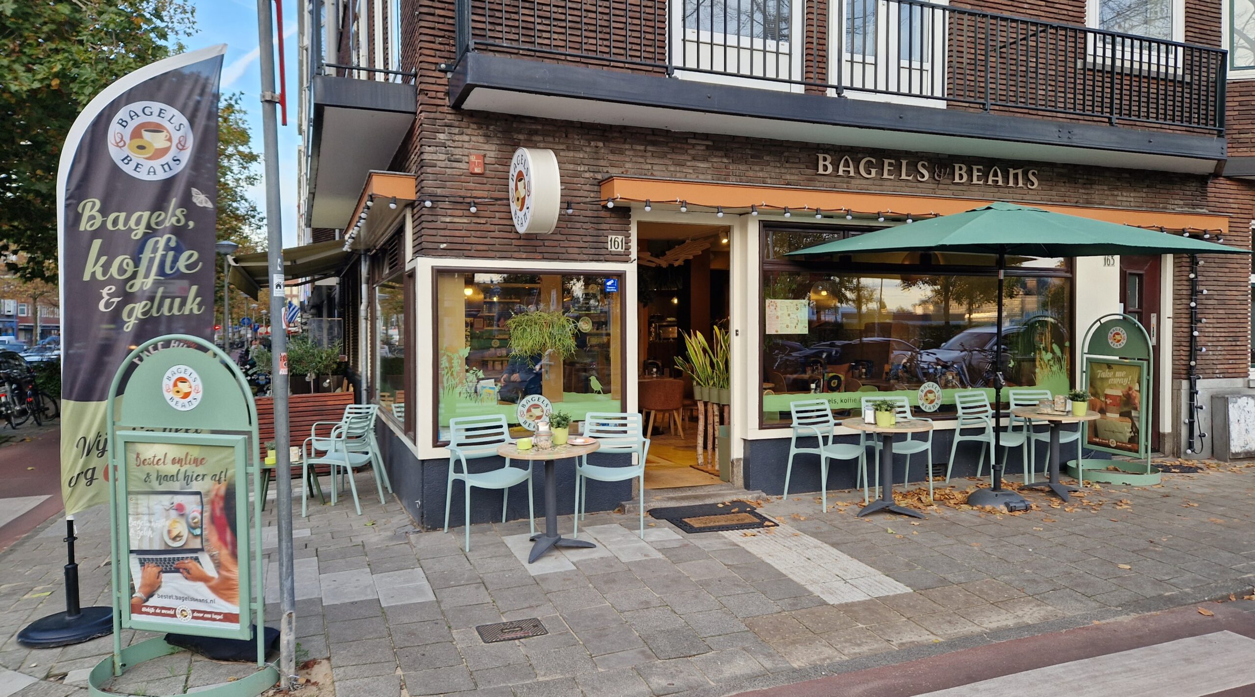 Bagels & Beans Willem de Zwijgerlaan indebuurt Amsterdam