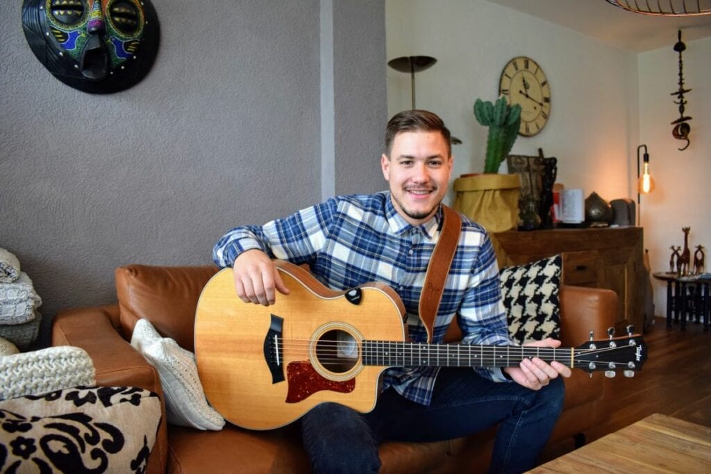 Apeldoorner Sjoerd Bos (28) speelt een gastoptreden bij Apeldoorner Sjoerd Bos (28) speelt een gastoptreden bij