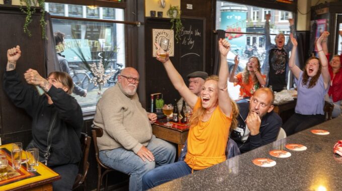 cafe jordaan ek voetbal anp
