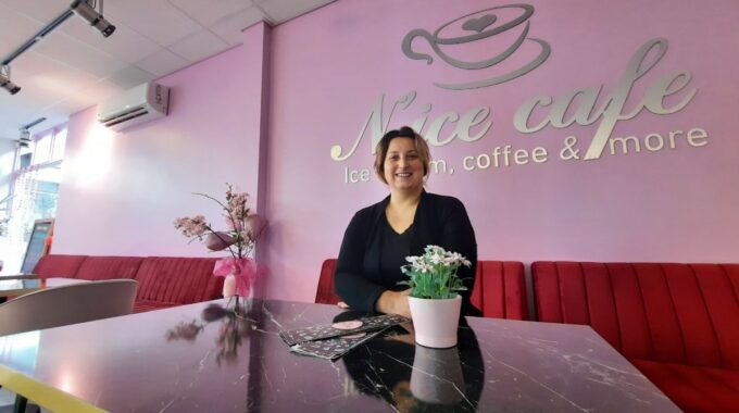 nice café