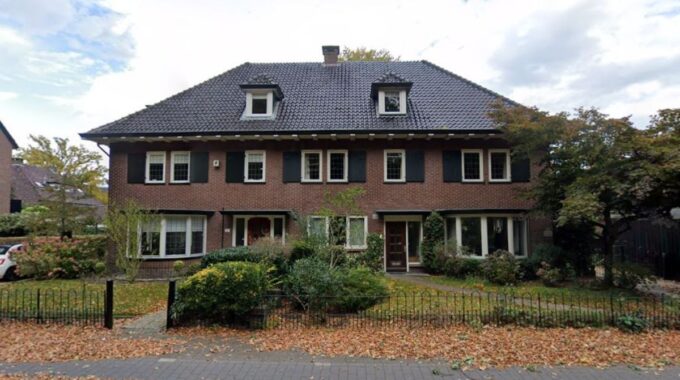 regentesselaan 18 apeldoorn