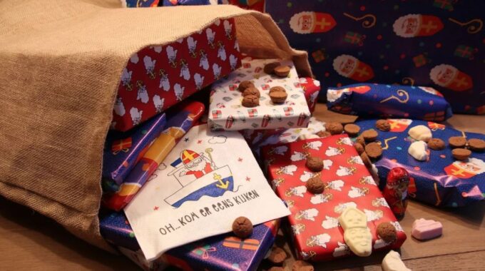 pakjesavond heerlijk avondje sinterklaas cadeaus