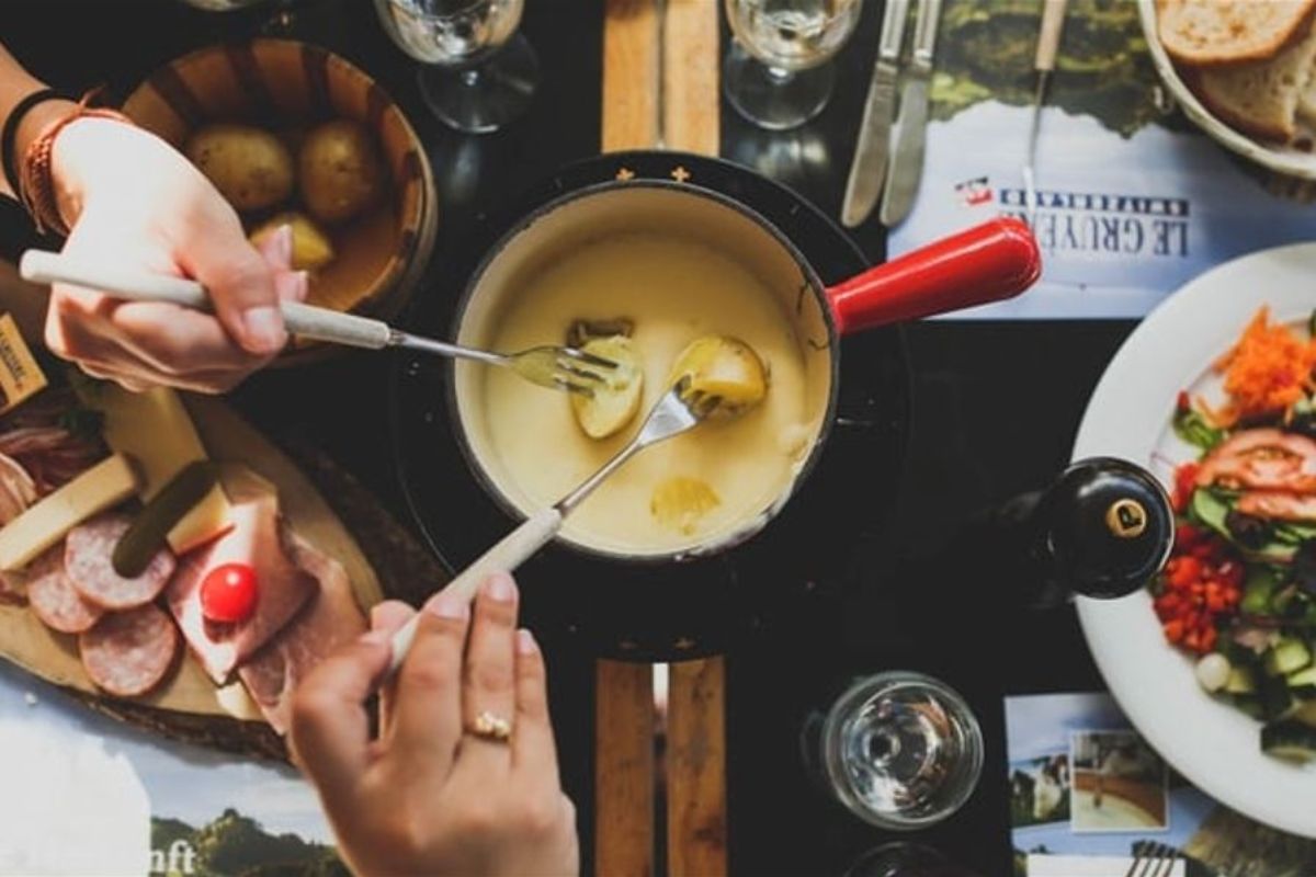 Kaasfondue café | Het Achterom - indebuurt Apeldoorn