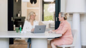 Huidtherapeut Kimberley van The House of Beauty in Apeldoorn helpt bij huidproblemen zoals acne, overbeharing en pigmentvlekken