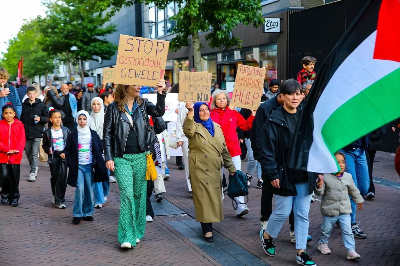 Protestmars Palestina | binnenstad Apeldoorn - indebuurt Apeldoorn