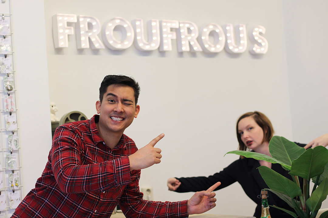 william-leonie-froufrous-vintage