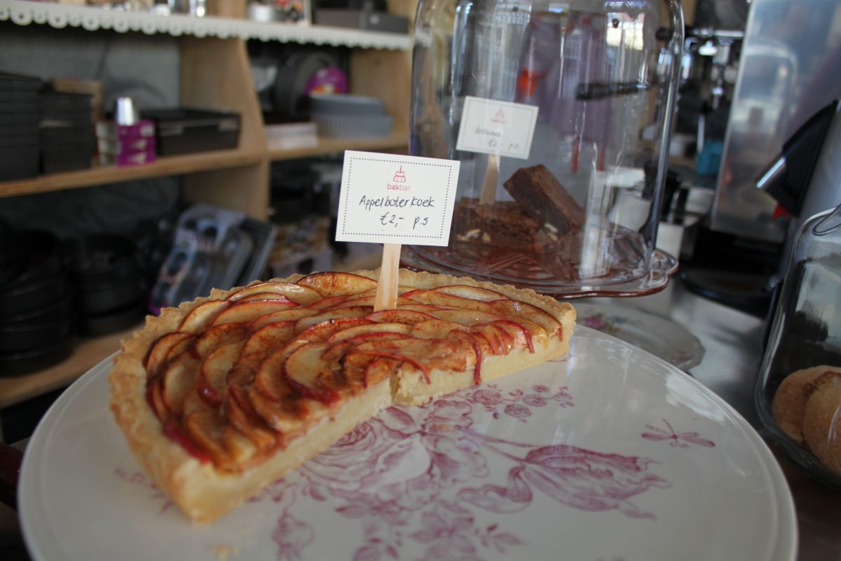 Heerlijke appelboterkoek van de Bakbarwinkel.