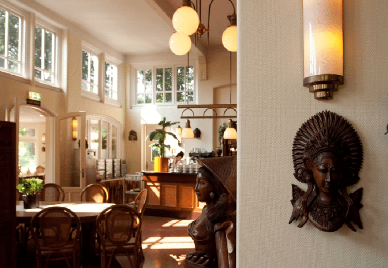 Kumpulan Bronbeek indebuurt Arnhem