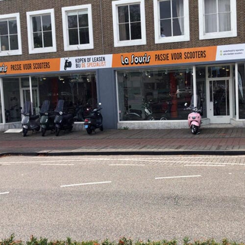 Yes! De voordeligste scooterwinkel van Nederland heeft een winkel geopend in Arnhem Yes! De voordeligste scooterwinkel van Nederland heeft een winkel geopend in Arnhem