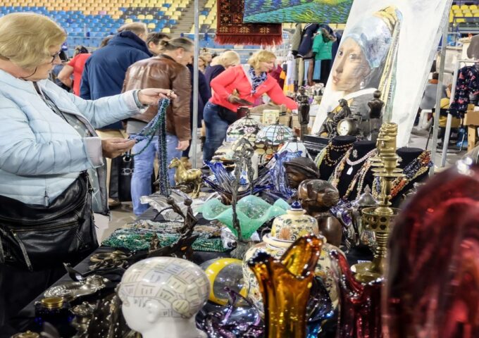 Een voorgaande editie van de Mega Snuffelmarkt in het GelreDome rommelmarkt Arnhem doen 17 18 19 januari 2025 arnhem