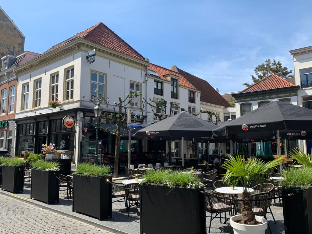 Barvrouw Ilse Bazen van de Markies 'Met een paar wijntjes teveel op had ik ineens een winkel