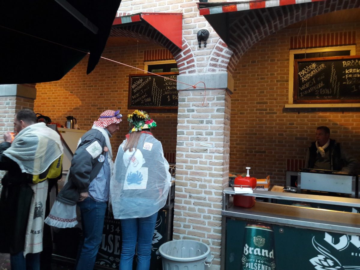 snack vastenavend vzwijnshoofd hamburger snack vastenavend