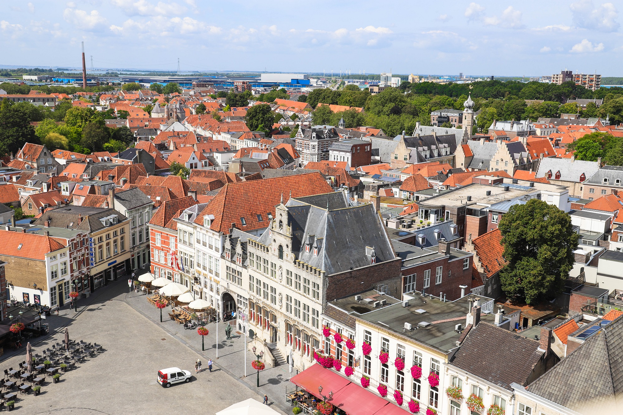 uitzicht peperbus Bergenaren van de week centrum Peperbus grote markt overzicht maagd terras uitzicht monumenten spirtus markiezenhof