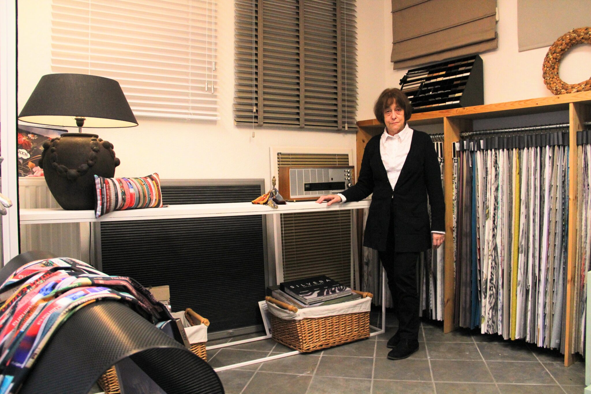 ms wandbekleding rolgordijnen kunststof kozijnen