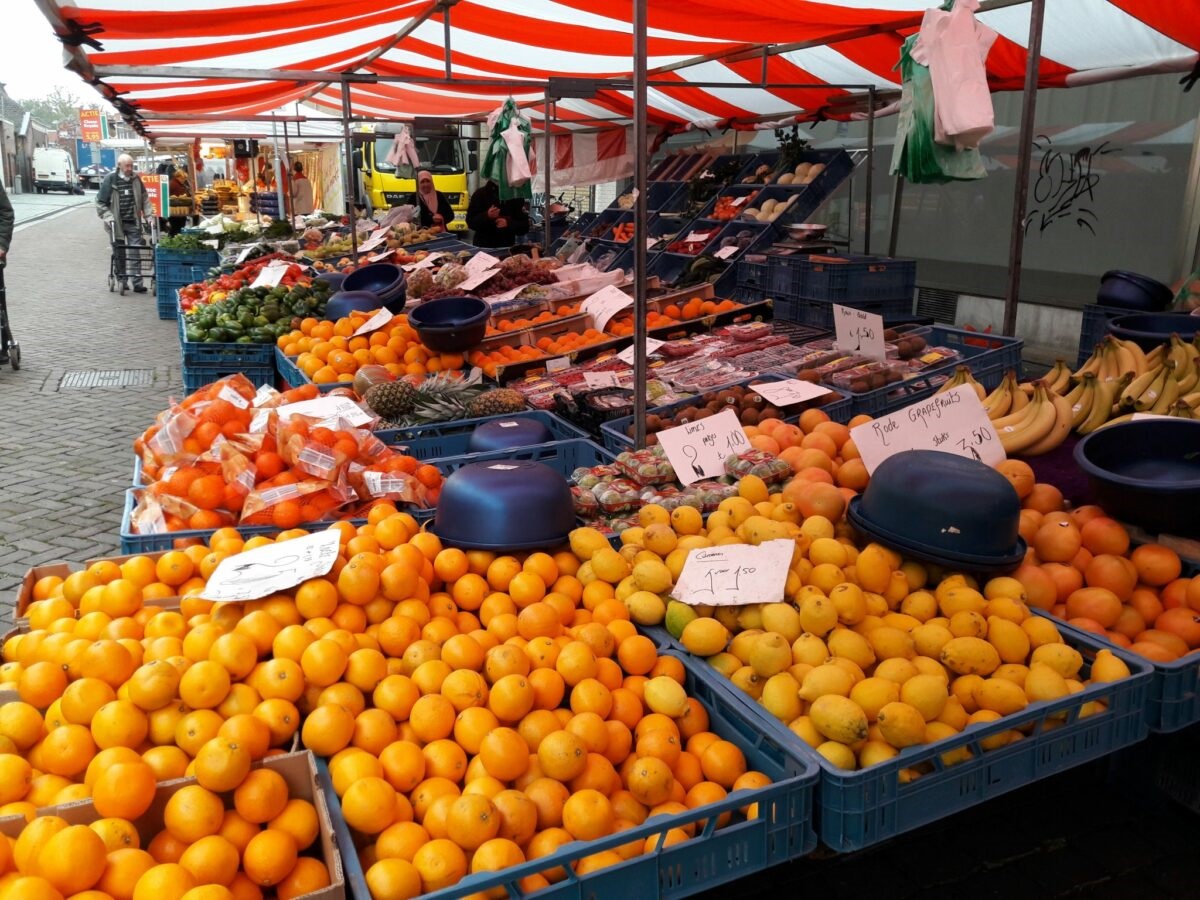 Weekmarkt Bergen op Zoom Kraam
