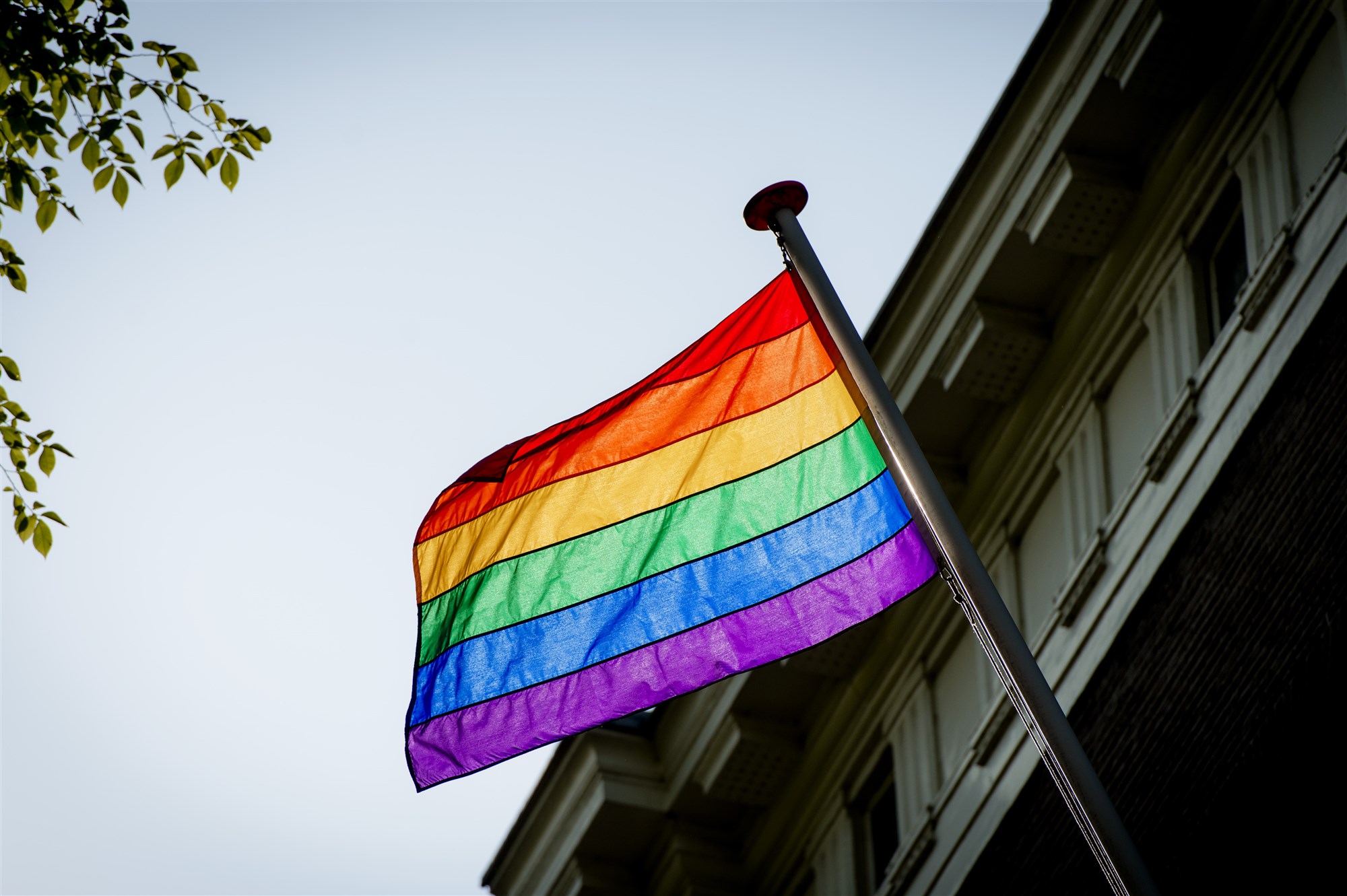 regenboogvlag bergen op zoom