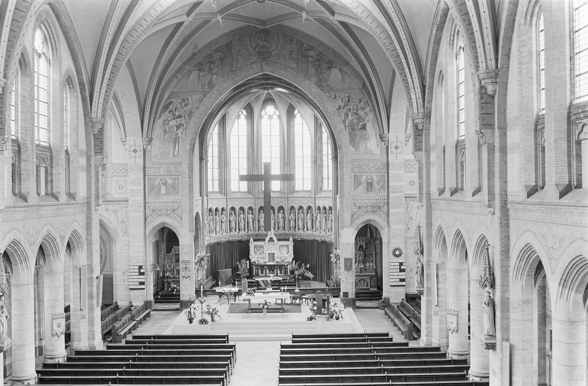 martelarenkerk Martelaren van Gorkumkerk kerk gesloopt bergen op zoom kerken altaar