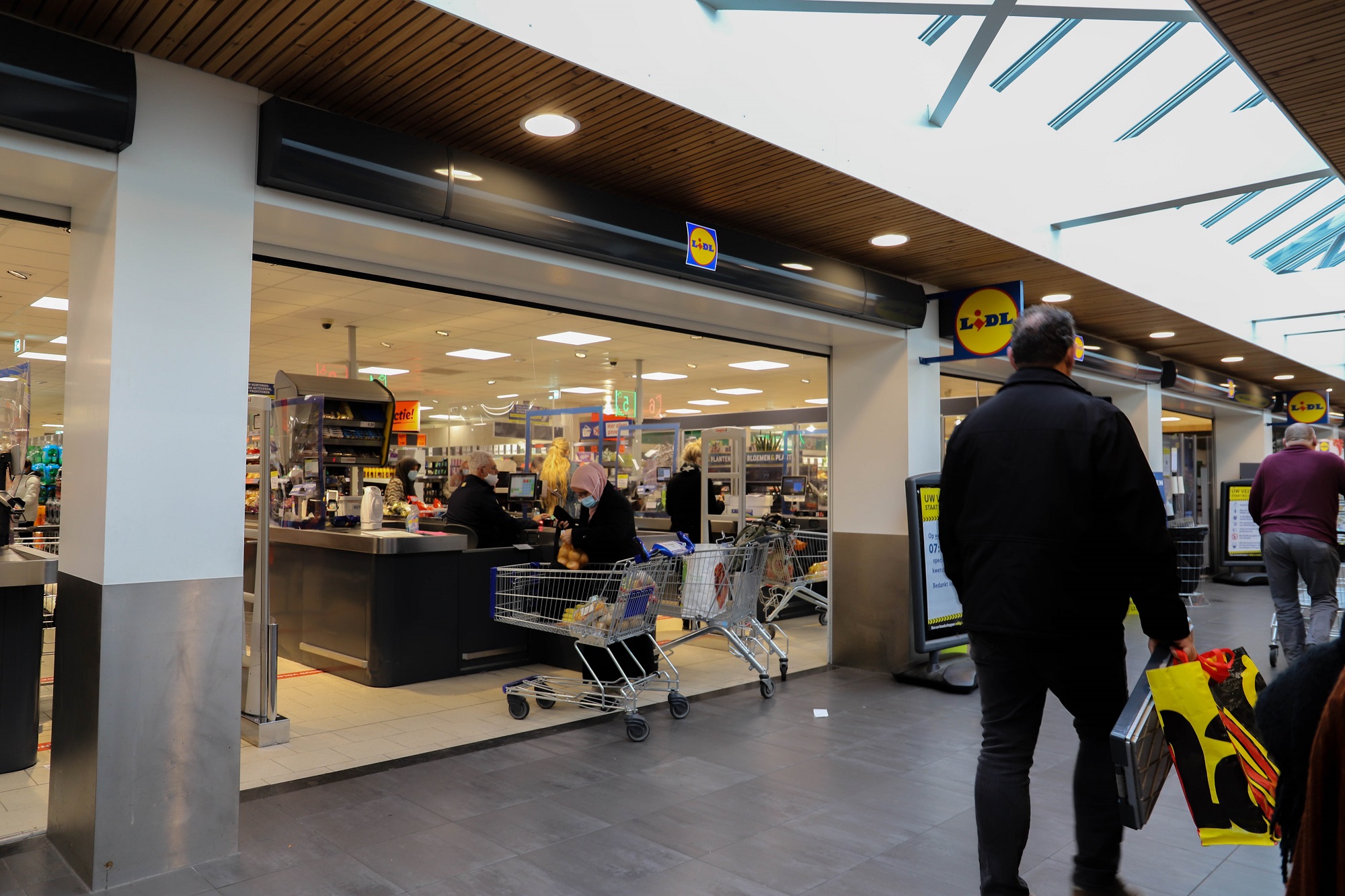 aanbiedingen bergen op zoom lidl super supermarkt supermarkten