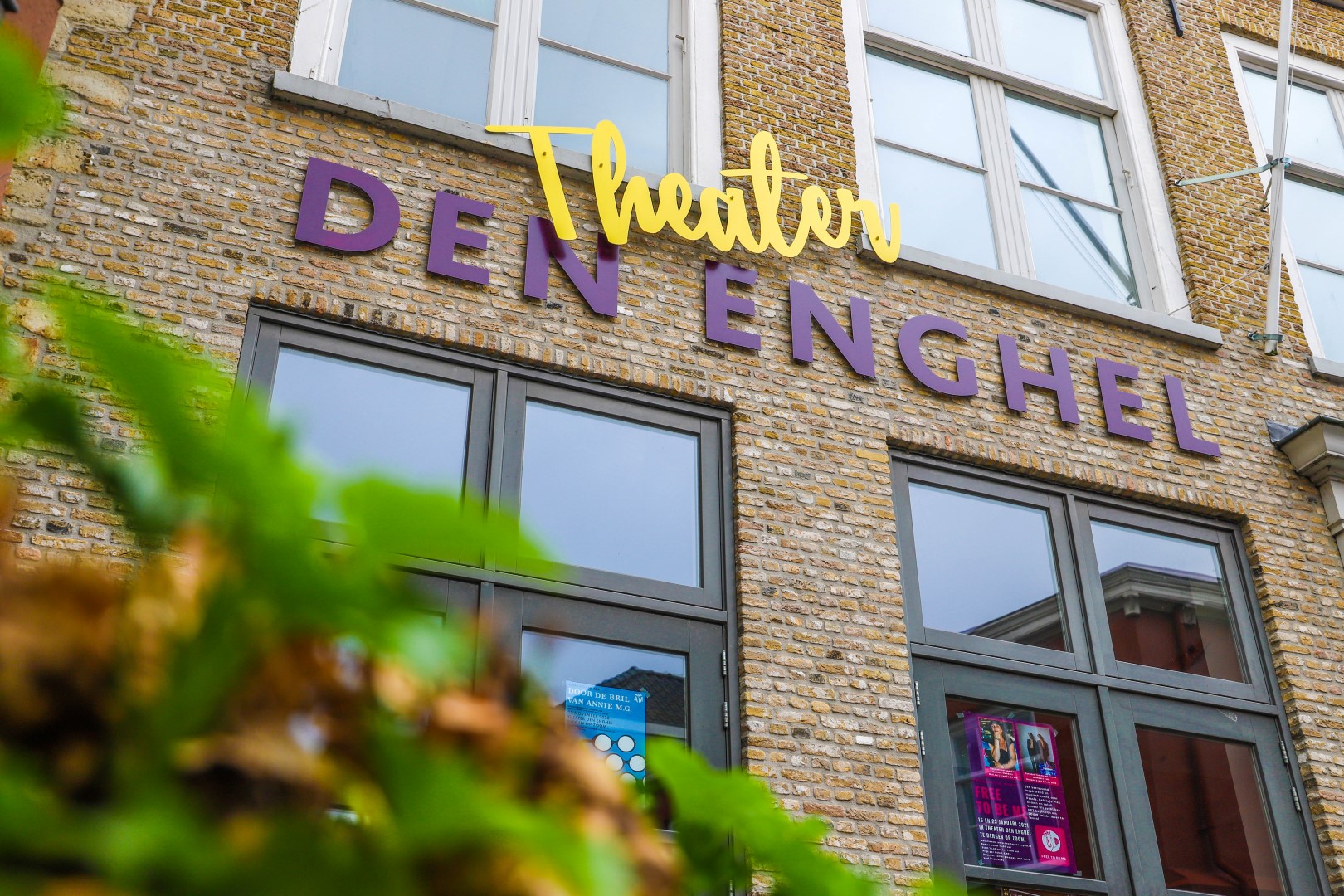 theater den enghel monument gebouwen bergen op zoom markt kleinkunst