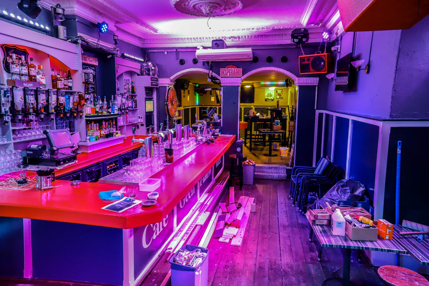 cafe café geen flauw idee gfi markt uitgaan discotheek verbouwing