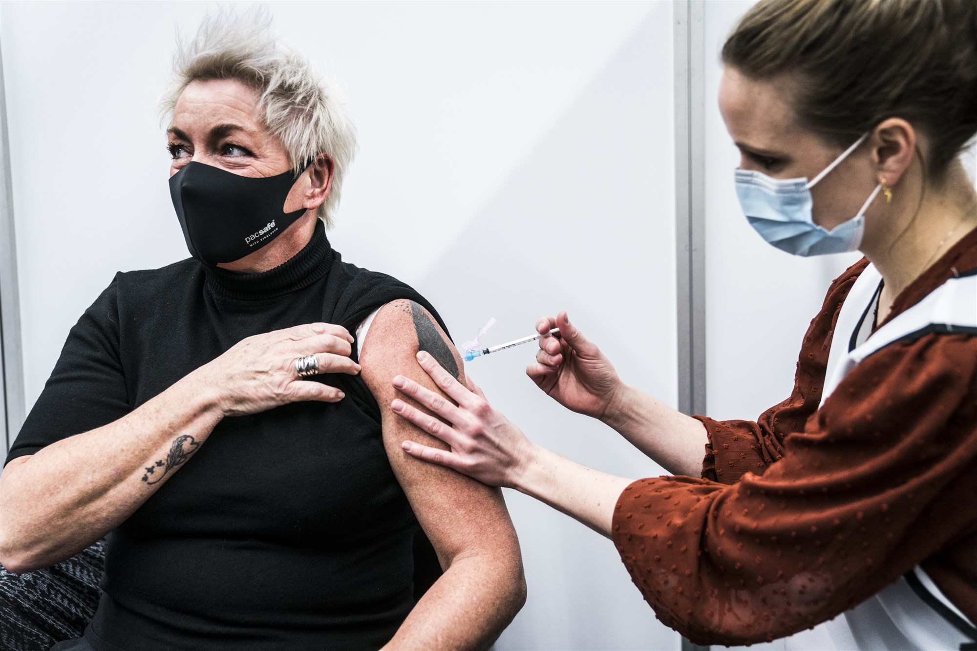 corona vaccineren coronavaccinatie vaccinatielocatie bergen op zoom