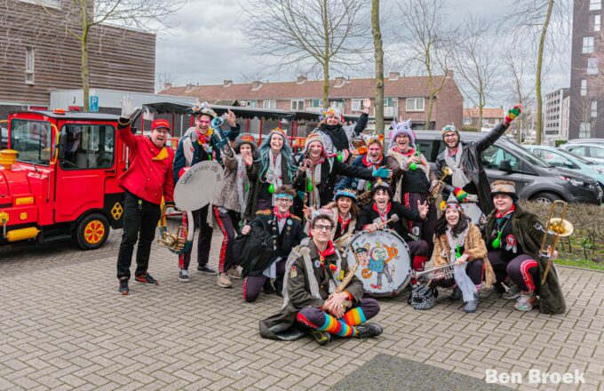 DB Dèèr Voelde Niks Van