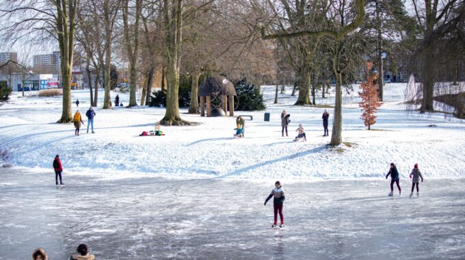 anton van duinkerkenpark park parken sneeuw ijs winter schaats schaatsen