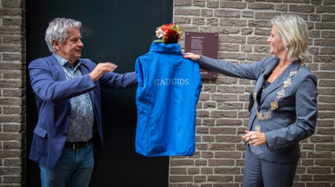 anne vegter onthulling gedicht peperbus aldus sint gertrudis