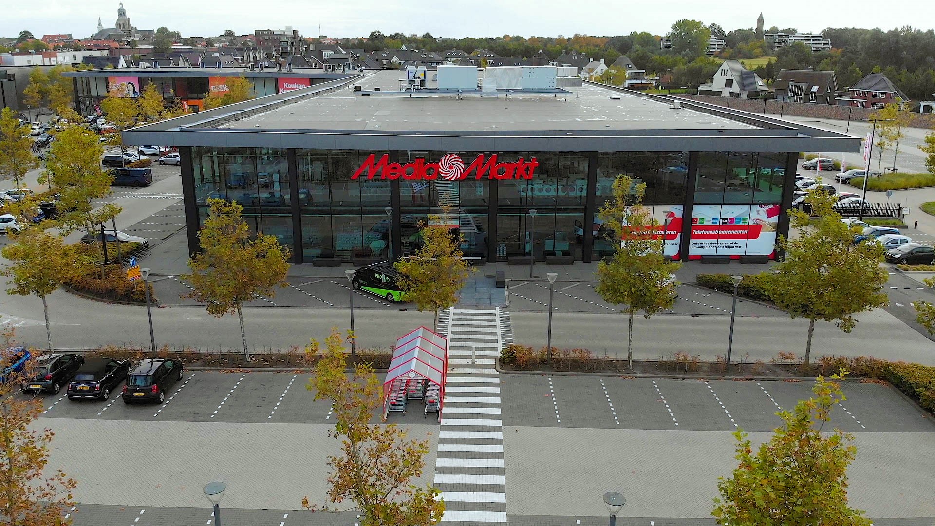 MediaMarkt is verhuisd zo ziet de nieuwe winkel in Bergen op Zoom eruit MediaMarkt is verhuisd zo ziet de nieuwe winkel in Bergen op Zoom eruit