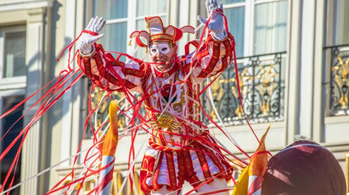 vastenavend 2022 carnaval kinder maandag kindervastenavend steketee nar prins grootste boer gevolg dweil peperbus leut