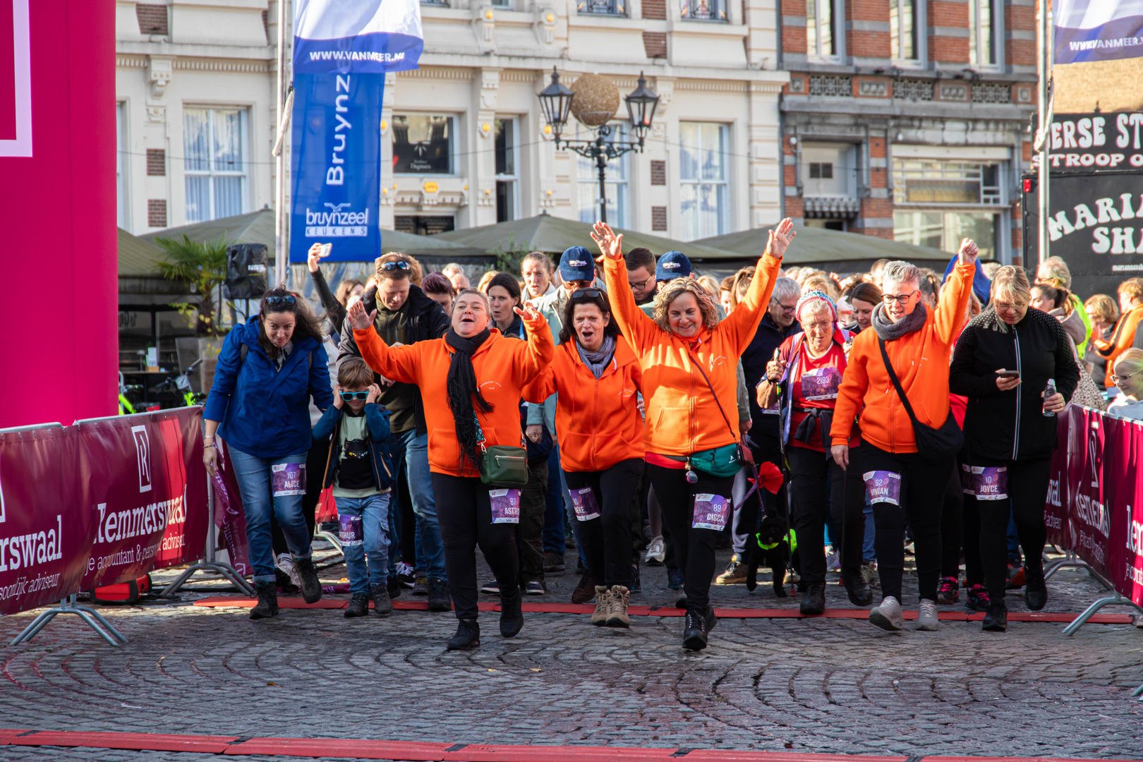 Rennen maar! Bergen op Zoom in volle vaart tijdens de Vestingloop 2025