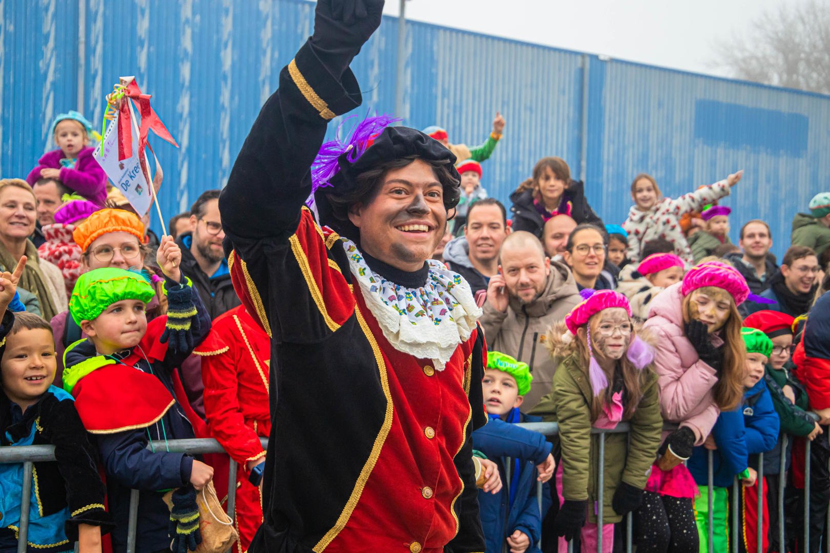 De Bergse sinterklaasintocht 2025 in beeld [video]