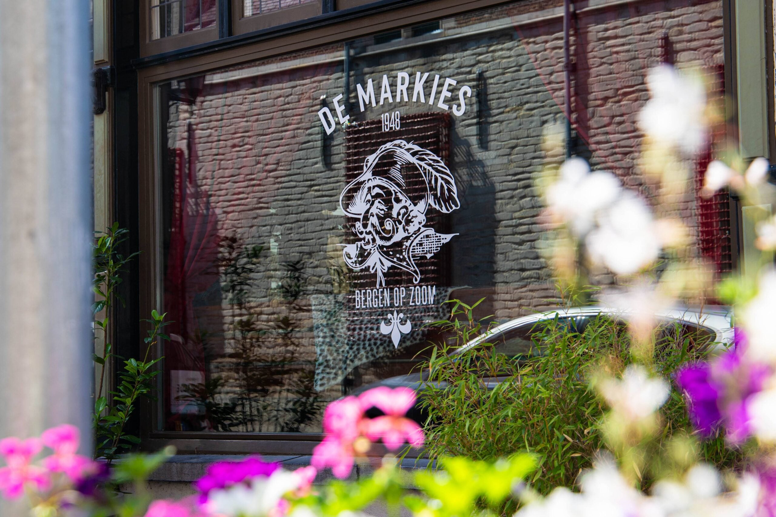 Wisseling van de wacht: café De Markies krijgt nieuwe eigenaren