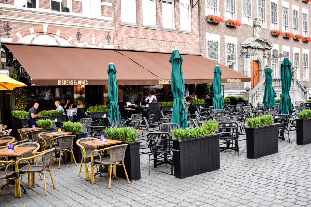 Afscheid van een gevestigde naam Dickens & Jones slaat een nieuwe weg