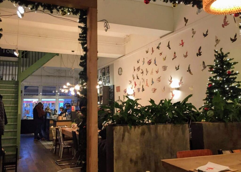 Breda! Hier kun je koffie halen om de dag goed te beginnen indebuurt Breda