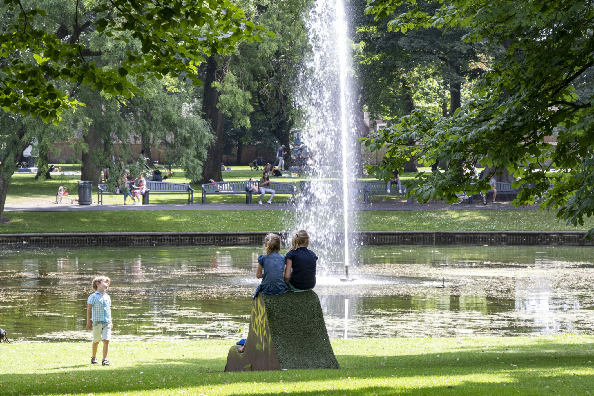 Kamperen in eigen stad mag je een tent opzetten in een park in Breda? indebuurt Breda
