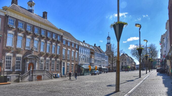 stadhuis grote markt trouwen breda