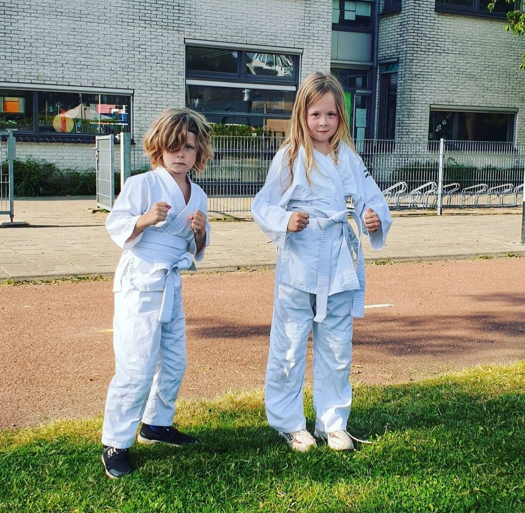 Nationale Broer en Zus dag dit zijn de beste broers en zussen uit Breda indebuurt Breda