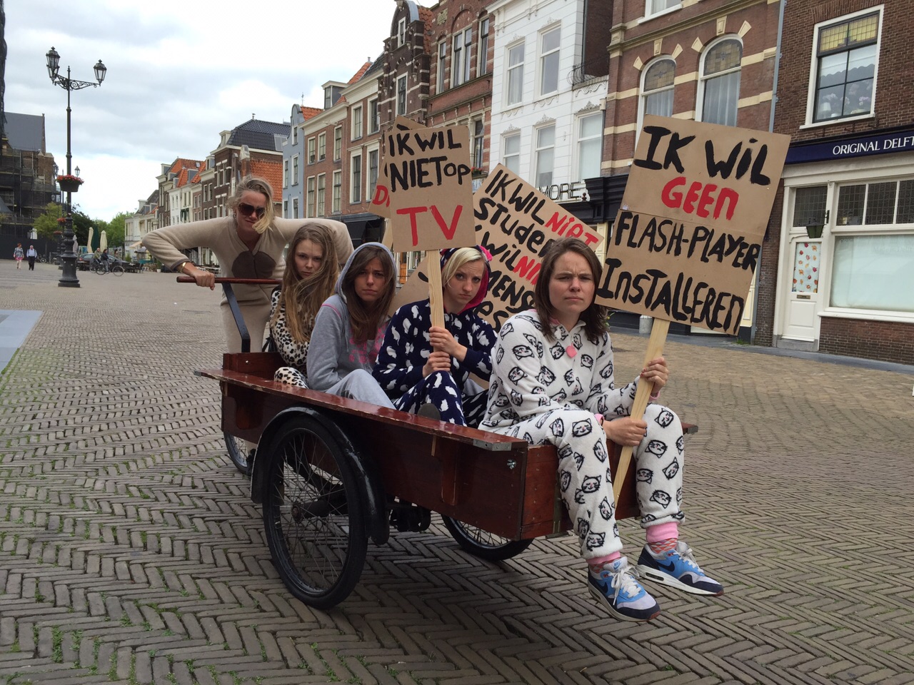 Delft Fringe De Zusjes van