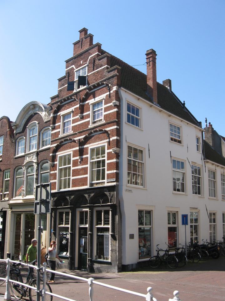 Boekhandel de Omslag Delft