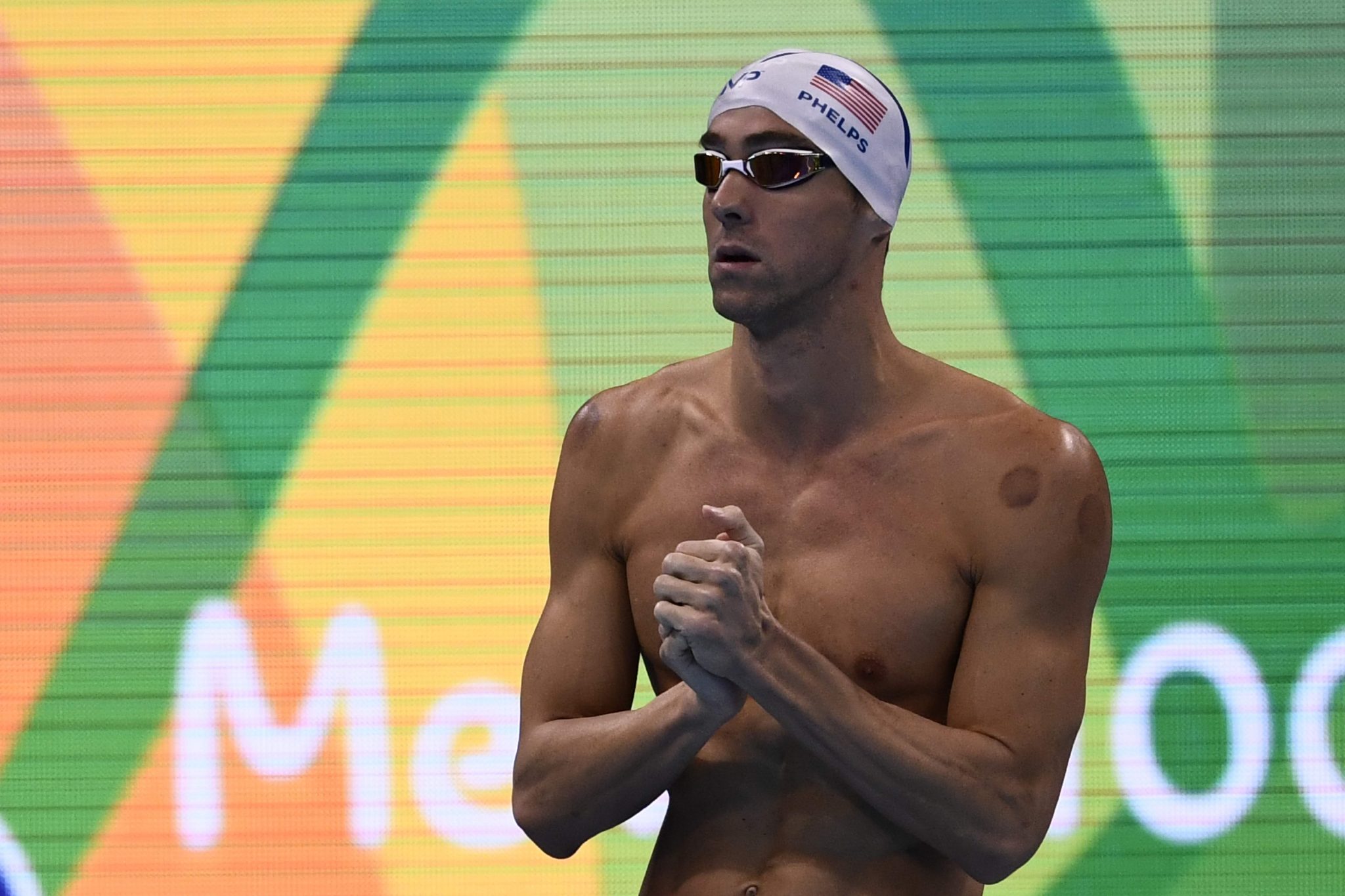 Cupping Michael Phelps - ANP